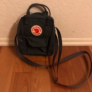 fjallraven kanken mini shoulder bag